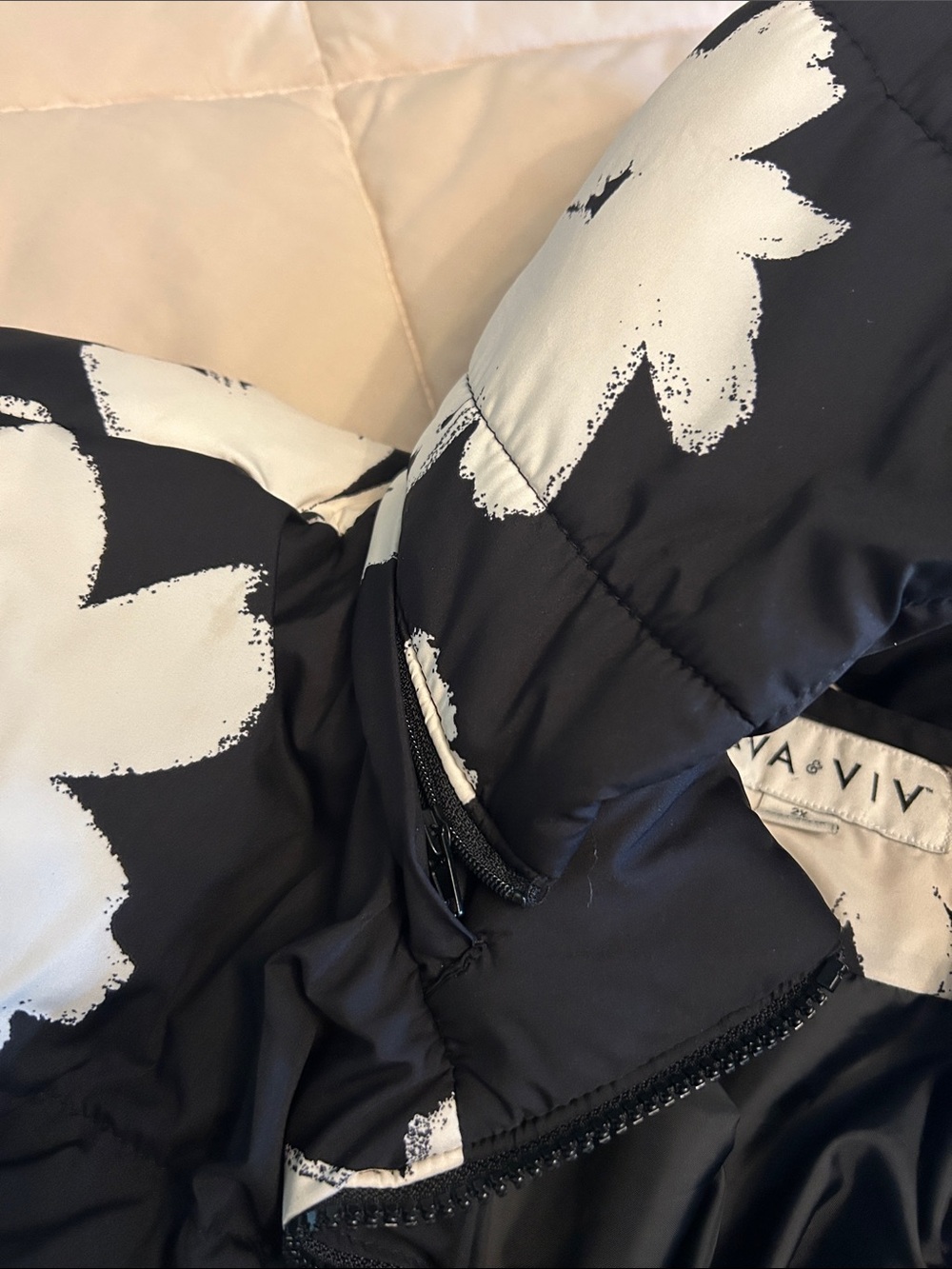 Ava & Viv Black Hooded Puffer Jacket with White Floral Print - Picture 7 of 11